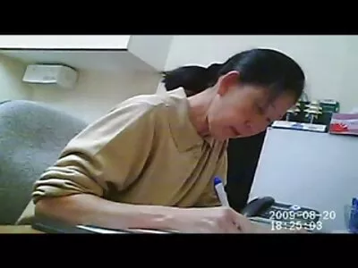 Aletta Ocean ਉਸ ਦੇ ਤੰਗ ਗਿੱਲੇ ਚੂਤ ਵਿੱਚ fucked ਪ੍ਰਾਪਤ ਕਰਨ ਲਈ ਪਿਆਰ ਕਰਦਾ ਹੈ!